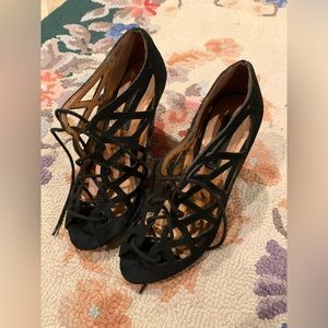 Steve Madden Black Suede Platforms 7.5